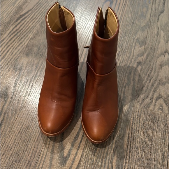 Nisolo Brown Leather Ankle Boots - Picture 1 of 5